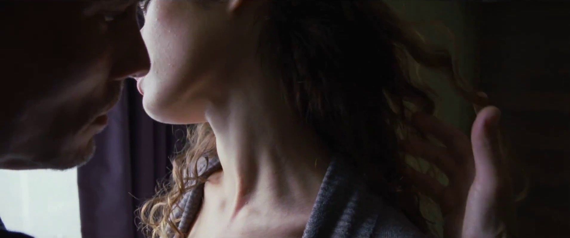 Olga Kurylenko, Charles Baker : Marina, A la merveille, Terrence Malick